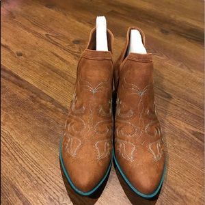 Brand new brown booties